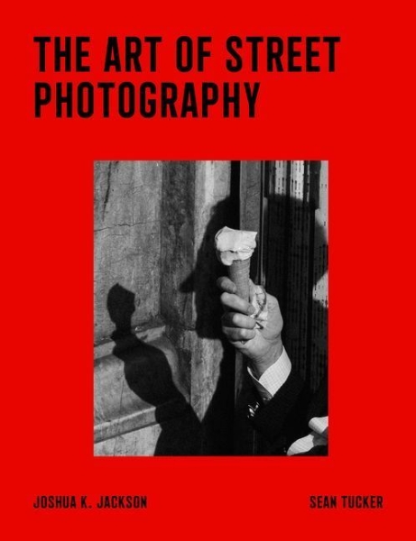 Buchcover und Innenansicht für das Buch: The Art of Street Photography
