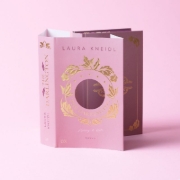 Buchcover und Innenansicht für das Buch: The Darlington - Henry & Kate