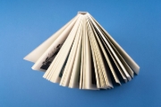 Buchcover und Innenansicht für das Buch: Neo Rauch. Der Bestand | The Holdings