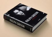 Buchcover und Innenansicht für das Buch: Ralph Gibson. Photographs 1960-2024