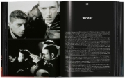 Buchcover und Innenansicht für das Buch: 100 Movies of the 1990s