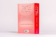 Buchcover und Innenansicht für das Buch: Pretty Shameless - Gefährlicher als Liebe