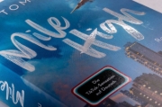 Buchcover und Innenansicht für das Buch: Mile High (Windy City