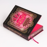Buchcover und Innenansicht für das Buch: The Rivaled Crown