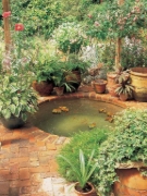 Buchcover und Innenansicht für das Buch: Projekte mit Ziegelsteinen: 16 tolle Ideen für Ihren Garten und Terrasse
