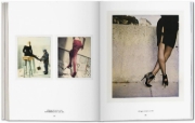 Buchcover und Innenansicht für das Buch: Helmut Newton - Polaroids