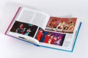Buchcover und Innenansicht für das Buch: Eurovision Song Context: Seven decades of Sequins, Joy and Magical Musical Memories