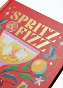 Buchcover und Innenansicht für das Buch: Spritz & Fizz: 60 sparkling cocktail recipes