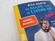 Buchcover und Innenansicht für das Buch: Die geilste Lücke im Lebenslauf - Die dunkle Seite