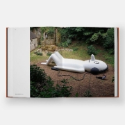 Buchcover und Innenansicht für das Buch: Jean Jullien