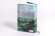 Buchcover und Innenansicht für das Buch: The Wager