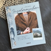 Buchcover und Innenansicht für das Buch: Inselmaschen