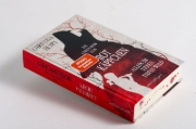 Buchcover und Innenansicht für das Buch: The Girl in Red
