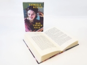 Buchcover und Innenansicht für das Buch: Das Tränenhaus. Roman