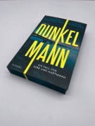 Buchcover und Innenansicht für das Buch: Skygger på silkevejen