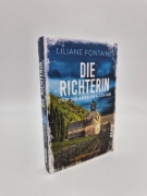 Buchcover und Innenansicht für das Buch: Die Richterin und die Tote im Kloster