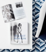 Buchcover und Innenansicht für das Buch: Helmut Newton