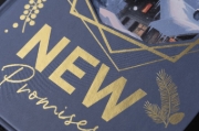 Buchcover und Innenansicht für das Buch: New Promises