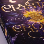 Buchcover und Innenansicht für das Buch: Crystal Crowned
