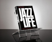 Buchcover und Innenansicht für das Buch: William Claxton. Jazzlife