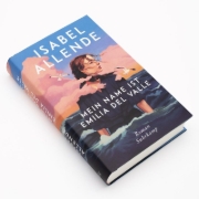 Buchcover und Innenansicht für das Buch: Mi nombre es Emilia del Valle