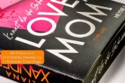 Buchcover und Innenansicht für das Buch: Love, Mom