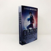 Buchcover und Innenansicht für das Buch: Cyborg
