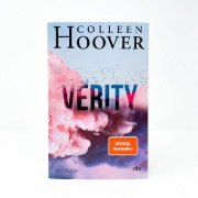 Buchcover und Innenansicht für das Buch: Verity