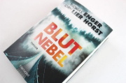 Buchcover und Innenansicht für das Buch: Røykteppe (Alexander Blix 2)