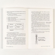 Buchcover und Innenansicht für das Buch: Zeitmanagement für kreative Chaoten