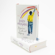 Buchcover und Innenansicht für das Buch: We All Live Here