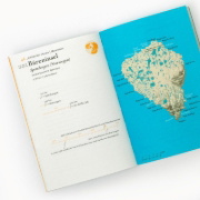 Buchcover und Innenansicht für das Buch: Taschenatlas der abgelegenen Inseln