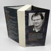 Buchcover und Innenansicht für das Buch: Die schwarze Dame