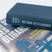 Buchcover und Innenansicht für das Buch: LONDON FALLING