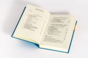 Buchcover und Innenansicht für das Buch: Mit Gott gegen die Demokratie