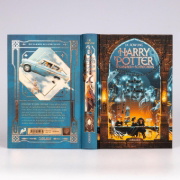Buchcover und Innenansicht für das Buch: Harry Potter and the Chamber of Secrets