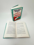 Buchcover und Innenansicht für das Buch: Shrink Solves Murder