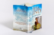 Buchcover und Innenansicht für das Buch: Die stille Heldin