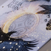 Buchcover und Innenansicht für das Buch: Ravenhall Academy 1: Verborgene Magie