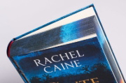 Buchcover und Innenansicht für das Buch: The Great Library - Ink and Bone