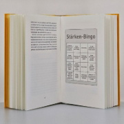 Buchcover und Innenansicht für das Buch: In 25 Lektionen zum Glück