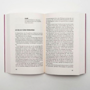 Buchcover und Innenansicht für das Buch: Brüssel sehen und sterben