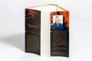Buchcover und Innenansicht für das Buch: Never Flinch