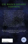 Buchcover und Innenansicht für das Buch: Strange Familiars