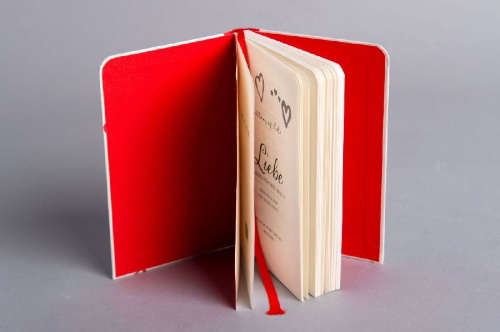 Buchcover und Innenansicht für das Buch: Letters of Note - Love