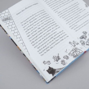 Buchcover und Innenansicht für das Buch: Ella ja kaverit karkaavat koulusta (No. 15)