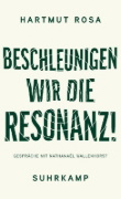 Buchcover und Innenansicht für das Buch: Accélérons la résonance! Pour une éducation en Anthropocène.Entretiens avec Nathanaël Wallenhorst