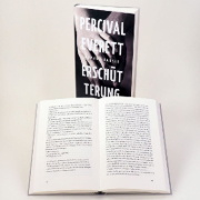 Buchcover und Innenansicht für das Buch: Telephone