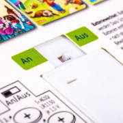 Buchcover und Innenansicht für das Buch: Hör mal (Soundbuch): Yoga für Kinder zum Spielen und Entspannen