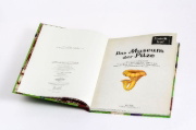 Buchcover und Innenansicht für das Buch: Fungarium: Welcome to the Museum